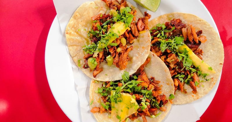 Tacos mexicains authentiques avec sauce verte : la recette qui change tout